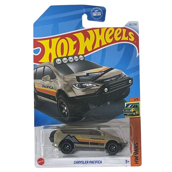 Hot Wheels 2024 Chrysler Pacifica HW Vans Diecast Car 182/250 - Picture 1 of 6